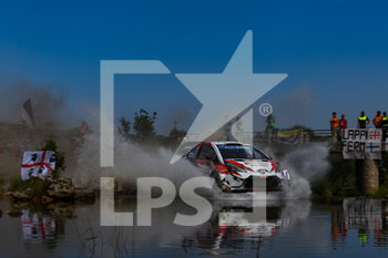 2019-06-15 - Kris Meeke, su Toyota Yaris WRC plus, al guado sulla Prova Speciale 12 - WRC - RALLY ITALIA SARDEGNA - DAY 03 - RALLY - MOTORS
